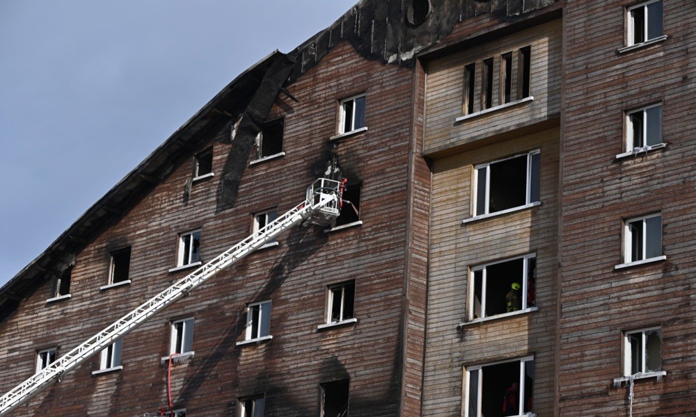 Vatra “progutala” hotel: Privedeno 28 osoba u vezi sa požarom u Turskoj