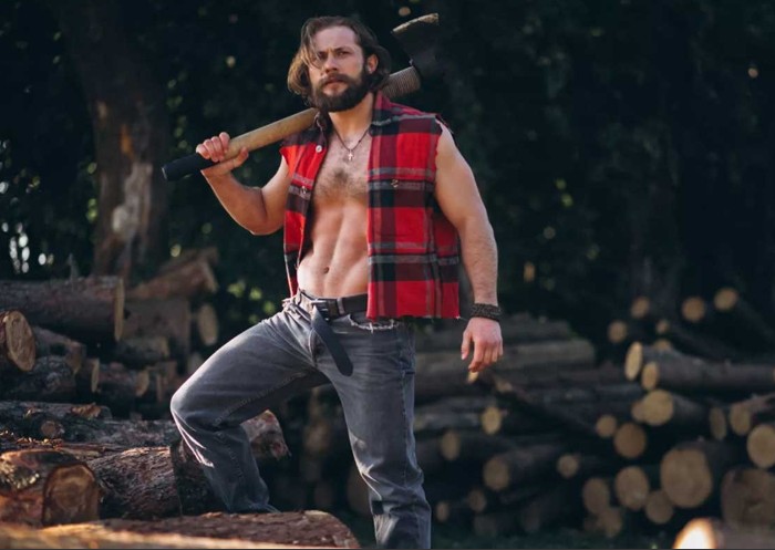 Istraživanje pokazalo: Cijepanje drva podiže muškarcima testosteron koliko i sport