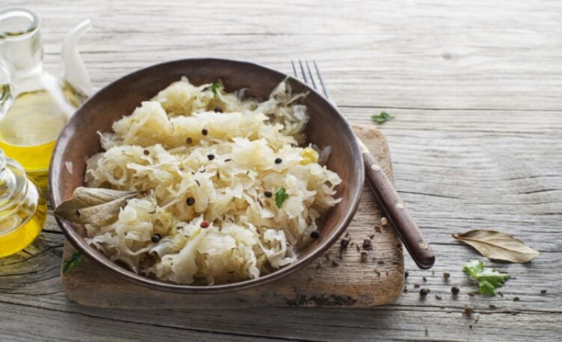 Može biti opasan za njihovo zdravlje: Evo koji ljudi ne smiju nikako da jedu kiseli kupus