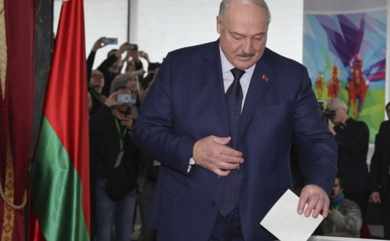 Lukašenko glasao na predsjedničkim izborima u Belorusiji: Aktuelni lider otkrio i za koga