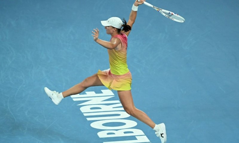 Iznenađenje u Melburnu: Kiz šokirala Sabalenku i podigla trofej Australijan opena VIDEO