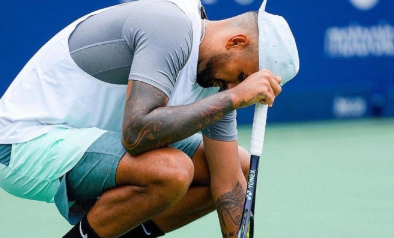 Ništa od spektakla sa Đokovićem: Kirjos u suzama napustio teren