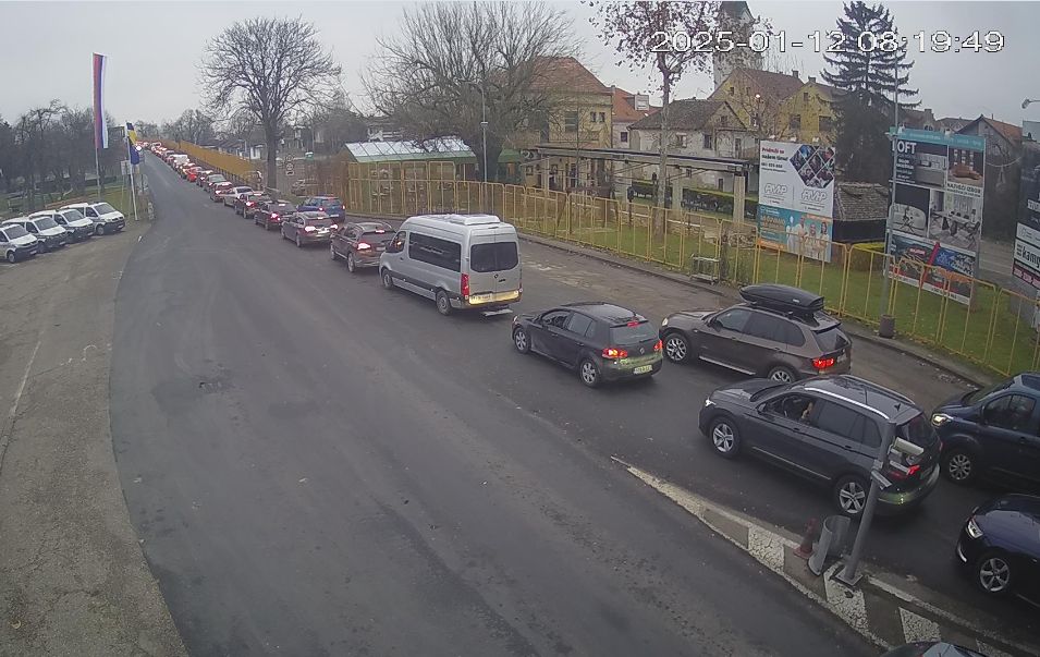 AMS RS: Poledica u višim predjelima, a saobraćaj pojačan na izlazu iz BiH