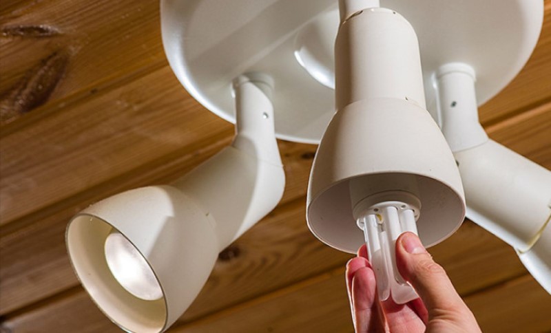 “Suviše opasno”: Svaki četvrti pripadnik generacije Z ne zna čak ni da promijeni sijalicu