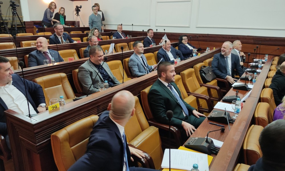 Konačno! Profunkcionisala banjalučka Skupština FOTO