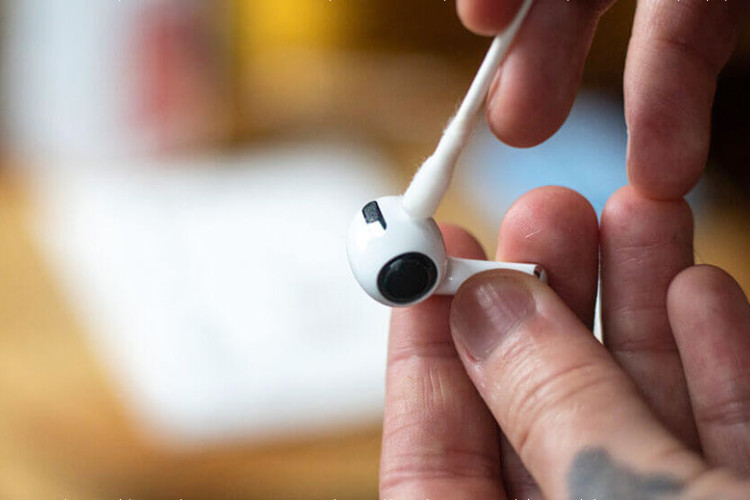 Budite pažljivi: Bežične slušalice neće dugo trajati ako nastavite da radite ovo