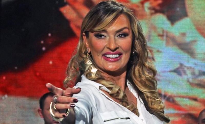 Sneki ipak nema najduže noge na estradi: Prva mjesto zauzima ova pjevačica