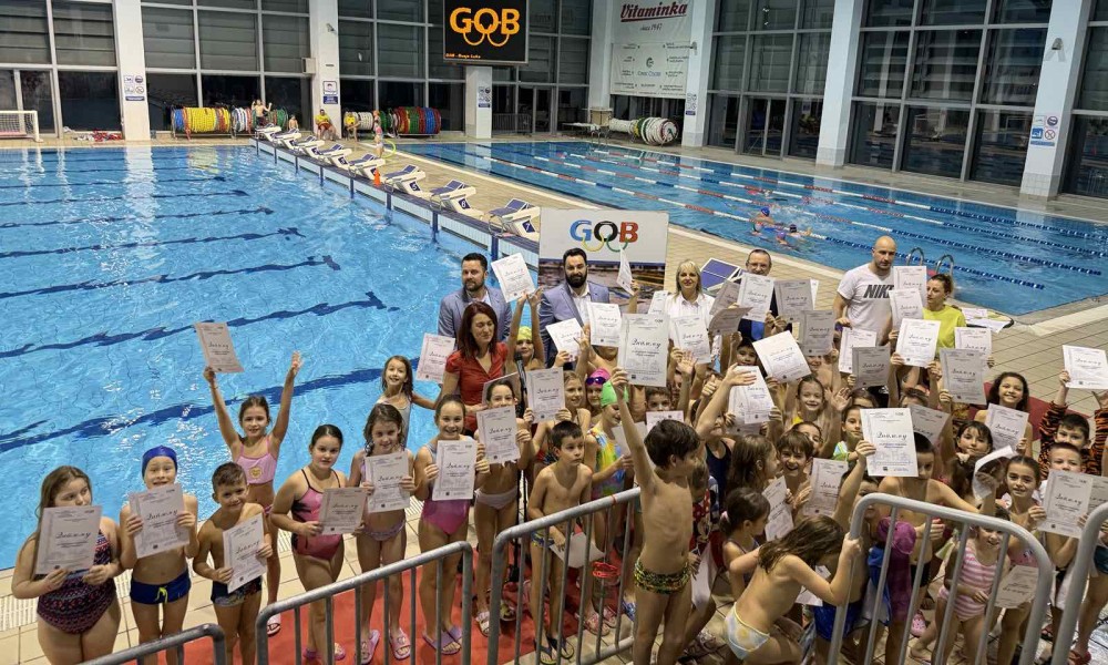 Uručene diplome na Gradskom olimpijskom bazenu: Plivanje savladalo 500 mališana u Banjaluci