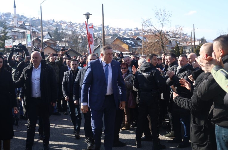 Brojne reakcije zvaničnika Srpske: Čemu se nadati nakon završnih riječi u procesu protiv Dodika i Lukića