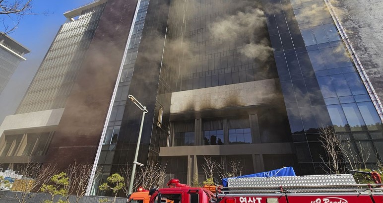 Uzrok nije poznat: U požaru na gradilištu poginulo najmanje osam radnika