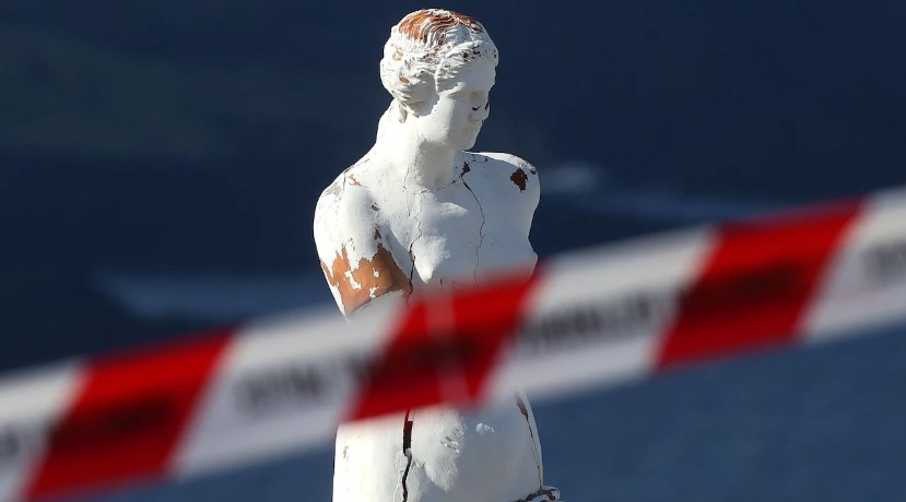 Pripreme za evakuciju: Grčke vlasti najavile otvaranje luke na Santoriniju