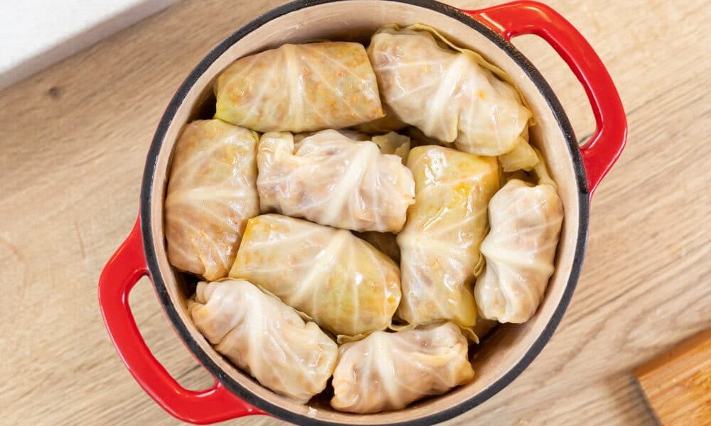 Recept za posnu sarmu na Aranđelovdan: Toliko je ukusna da će gosti biti oduševljeni