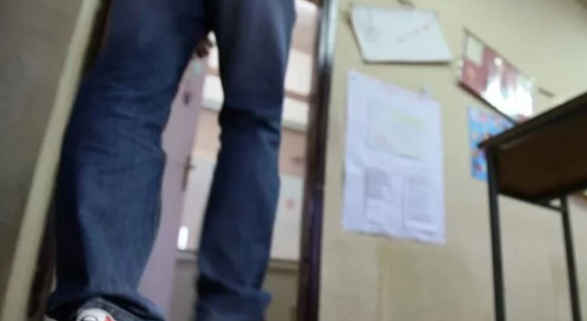 Nasilje u školi: Maloljetnici pretukli nastavnika i vršnjaka (13)