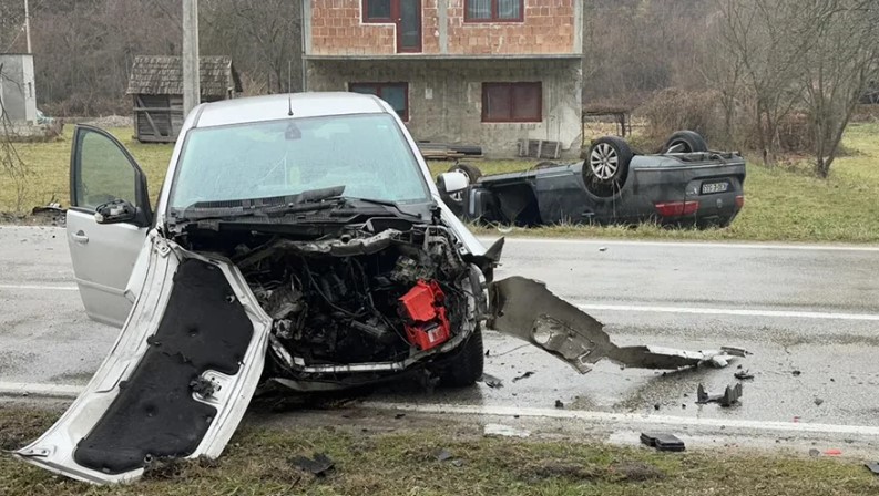 Detalji stravičnog udesa u Srpskoj! Jedna osoba poginula, četvoro povrijeđeno