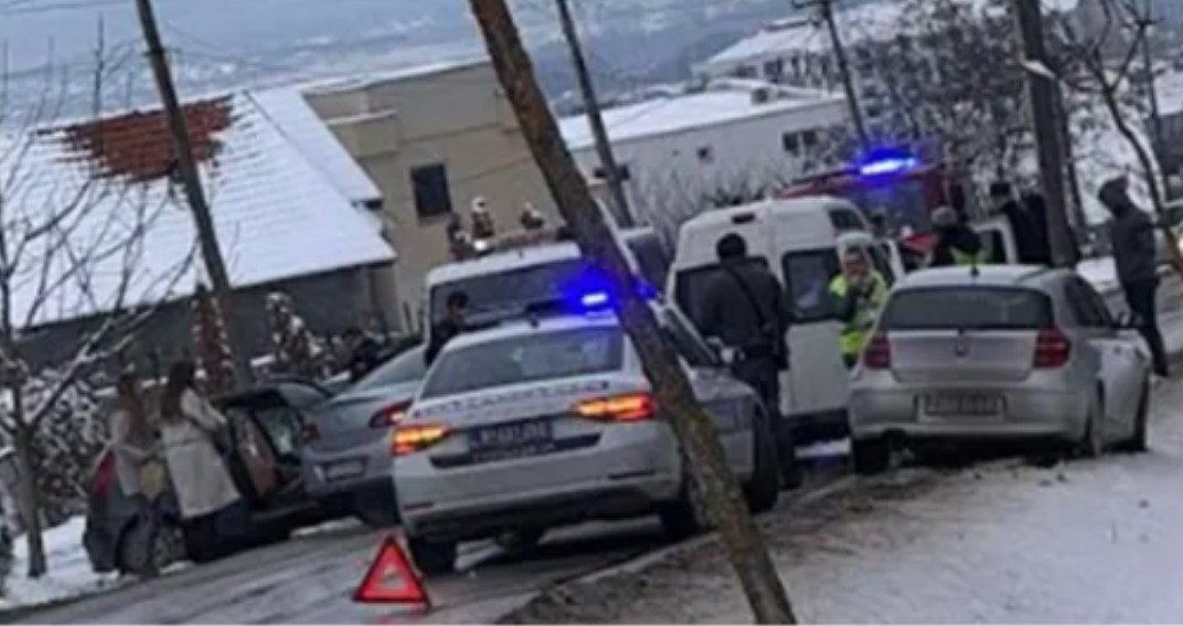 Učestvovalo čak pet vozila: Muškarac poginuo u lančanom udesu