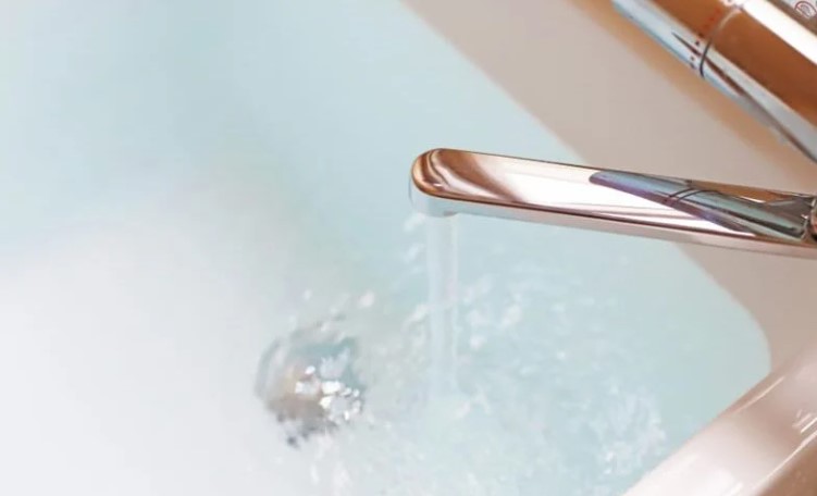 Majka iz pakla! Potopila kćerku (6) u kadu, djevojčica preminula