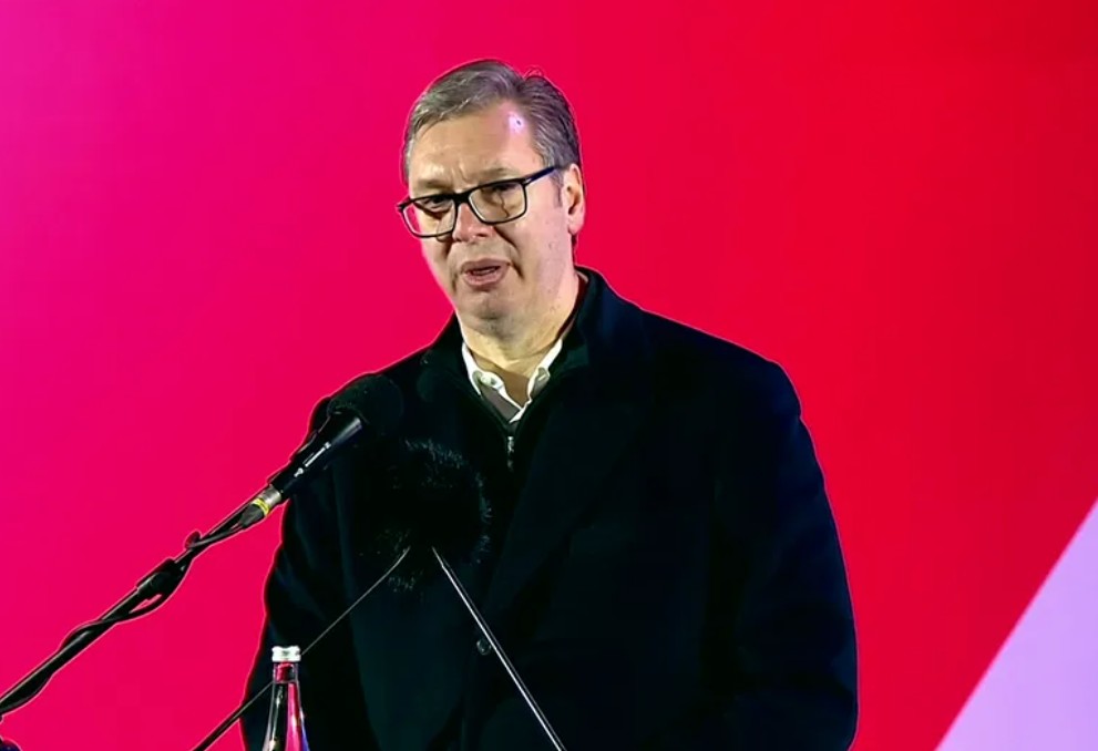 Vučić poručio: Nije onima spolja koji su sve organizovali cilj srušiti Vučića, već Srbiju