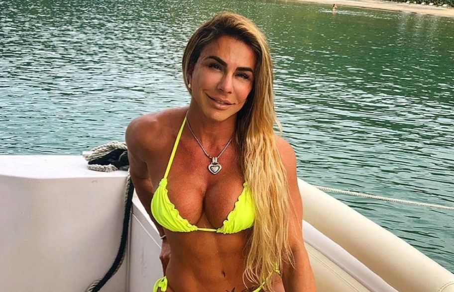 Najzgodnija baka svojim tijelom izluđuje mnoge i nema namjeru da se skrasi FOTO