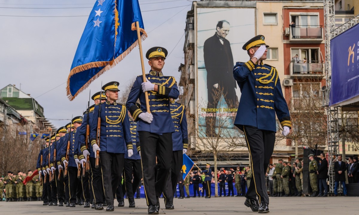 U Prištini slave godišnjicu na ulicama: Iz Vašingtona stigla čestitka, Grenel žali za Tačijem