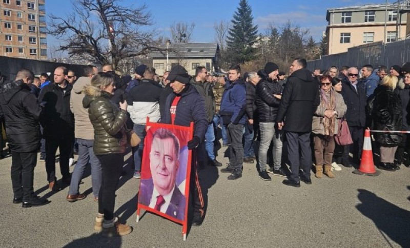 Završnica u procesu protiv Dodika i Lukića: Odbrana traži još četiri sata za iznošenje završnih riječi
