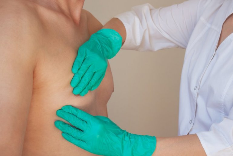 Kvržice, otoci i vidljive promjene na grudima kod muškaraca znak su za uzbunu