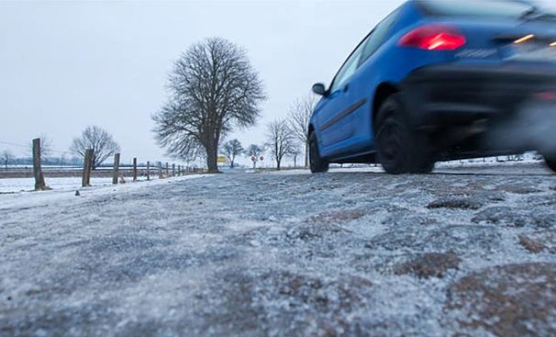 Zašto je crni led opasan u saobraćaju: Tri zlatna pravila za vozače