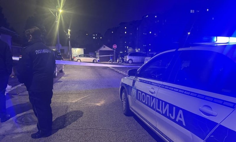 Užas u Lazarevcu: Tijelo muškarca pronađeno u autu