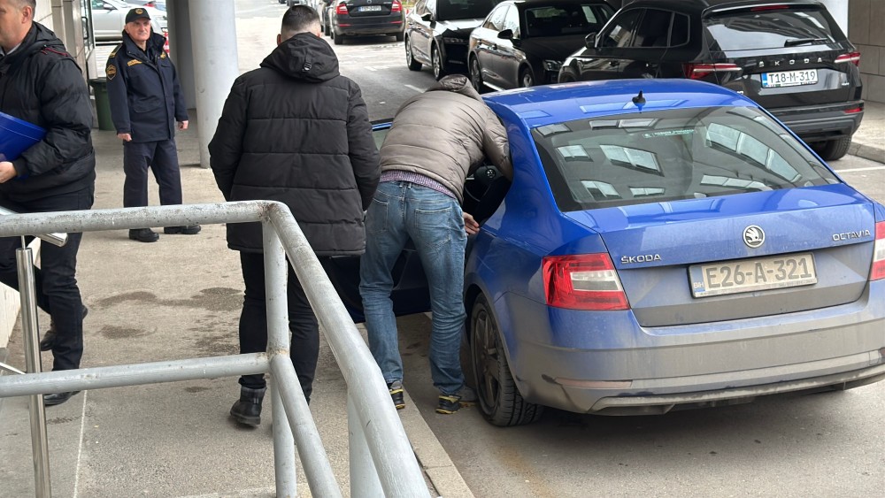 Uhapšen juče kod Prnjavora: Emir Selimović, monstrum iz Kalesije, priveden u Tužilaštvo TK VIDEO