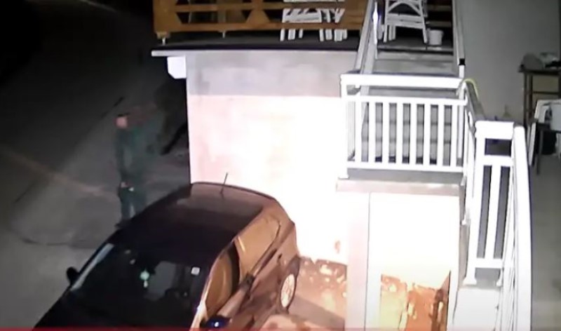 Drama u ovom dijelu BiH: Bačena bomba na Kokinu kuću, kamera sve snimila VIDEO