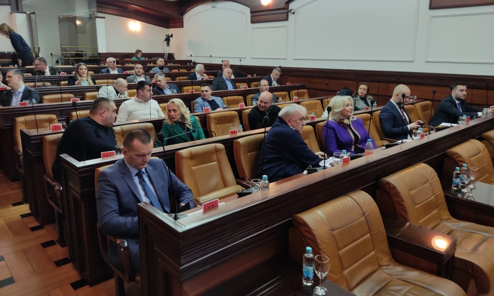 Evo o čemu će se raspravljati danas: Počela sjednica banjalučke Skupštine FOTO