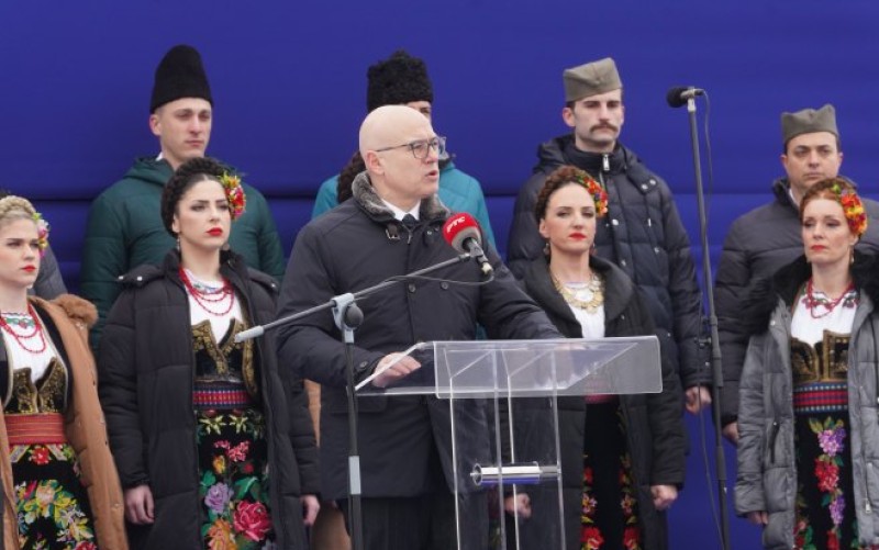 Vučević poručio da će Srbija ostati slobodarska zemlja: Nećemo stati i pokleknuti