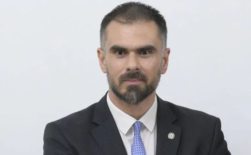 Zvanično predložen kandidat za gradonačelnika Novog Sada: Ovo je Žarkova biografija