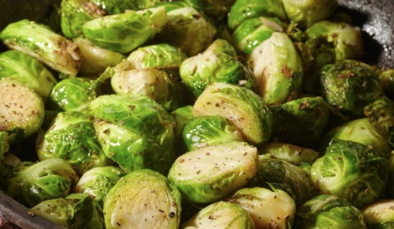 Idealan posni obrok: Pečene prokule sa bijelim lukom