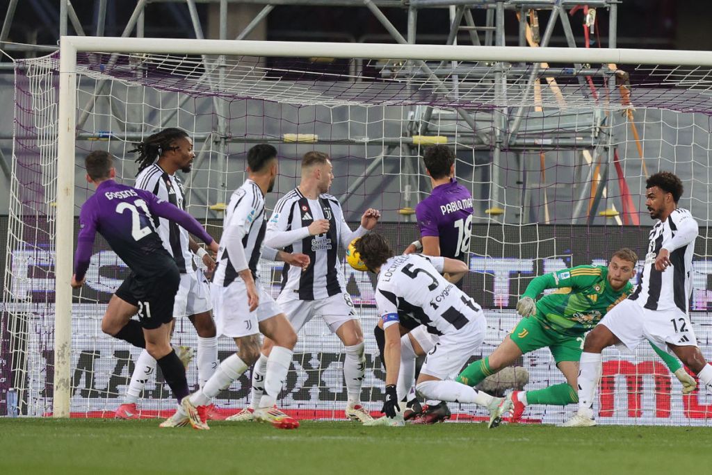 Fiorentina deklasirala Juventus: Vlahović gledao novu goleadu!