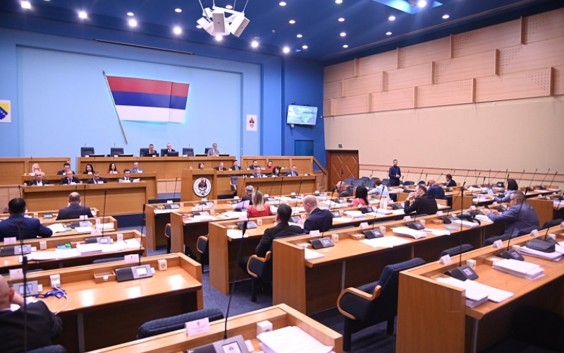 Poslanici imaju riječ: Nastavljena redovna sjednica parlamenta Srpske