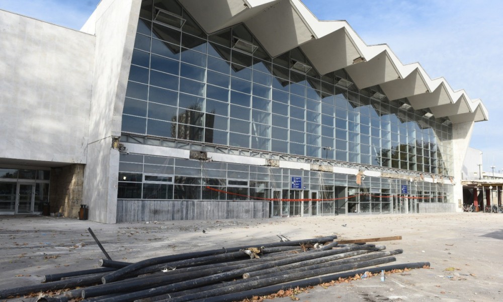 Deset mjeseci od pada nadstrešnice: Šta je do sada poznato?