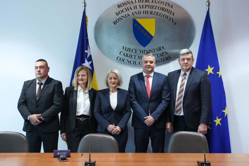 Novčana nagrada: Dobijaju bonus od 1.900 KM jer su ispregovarali bolje uslove za sebe