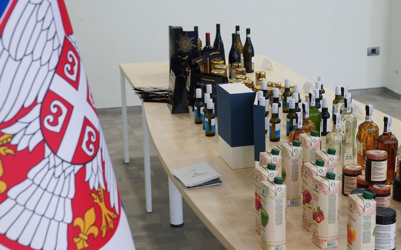 Uskoro na policama prodavnica: Prvi kontejner srpskih proizvoda na putu za Kinu