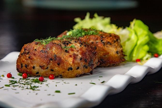 Ovo dodajte u meso: Trikovi za najukusnije faširane šnicle