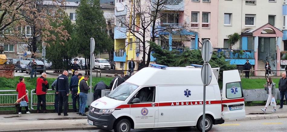 Drama u Tuzli: Policajac upao u rijeku prilikom potjere za kriminalcem