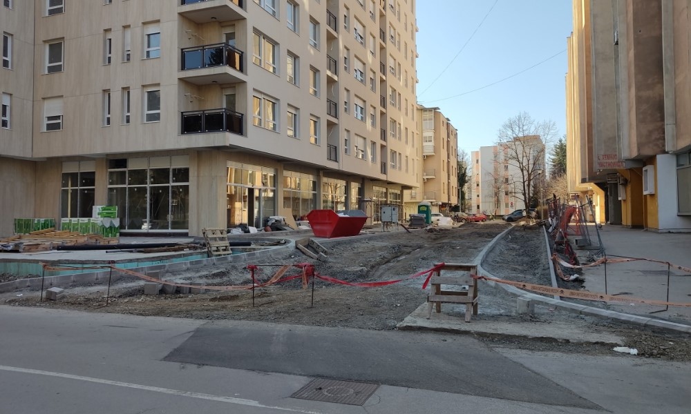 Ivičnjaci postavljeni, čeka se asfalt: Hoće li dvije ulice u centru Banjaluke biti direktno povezane FOTO