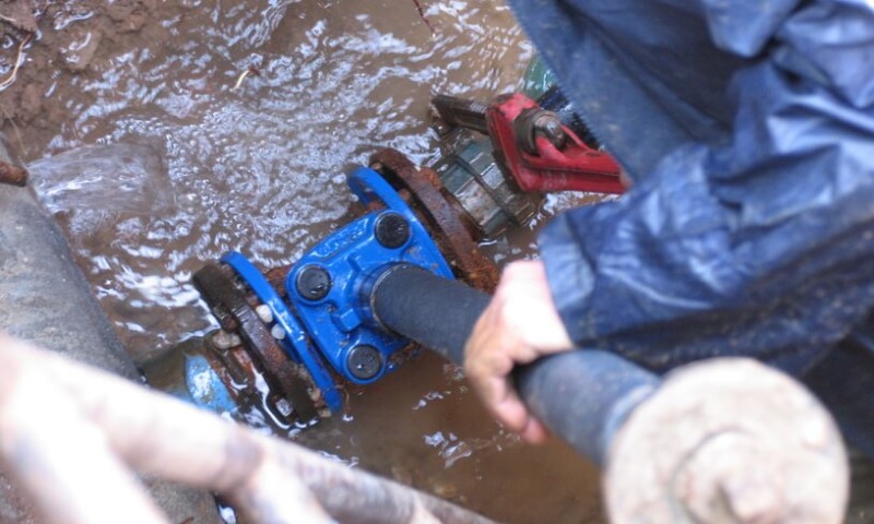 Kvarovi na cjevovodima: Suve slavine u više banjalučkih naselja