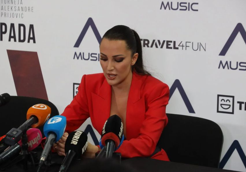 Aleksandra Prijović se oprostila od Saše Popovića: “Zbogom dragi direktore“