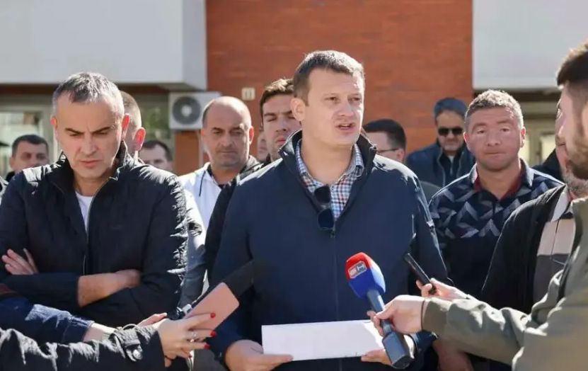 Babalj tvrdi da će opozicija sastaviti Vladu Srpske, Božović odluke NSRS naziva suludim