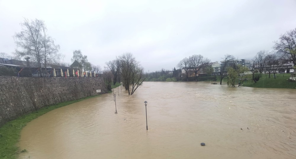 SNSD pozvao Stanivukovića da proglasi vanrednu situaciju: Banjaluka je ozbiljno ugrožena