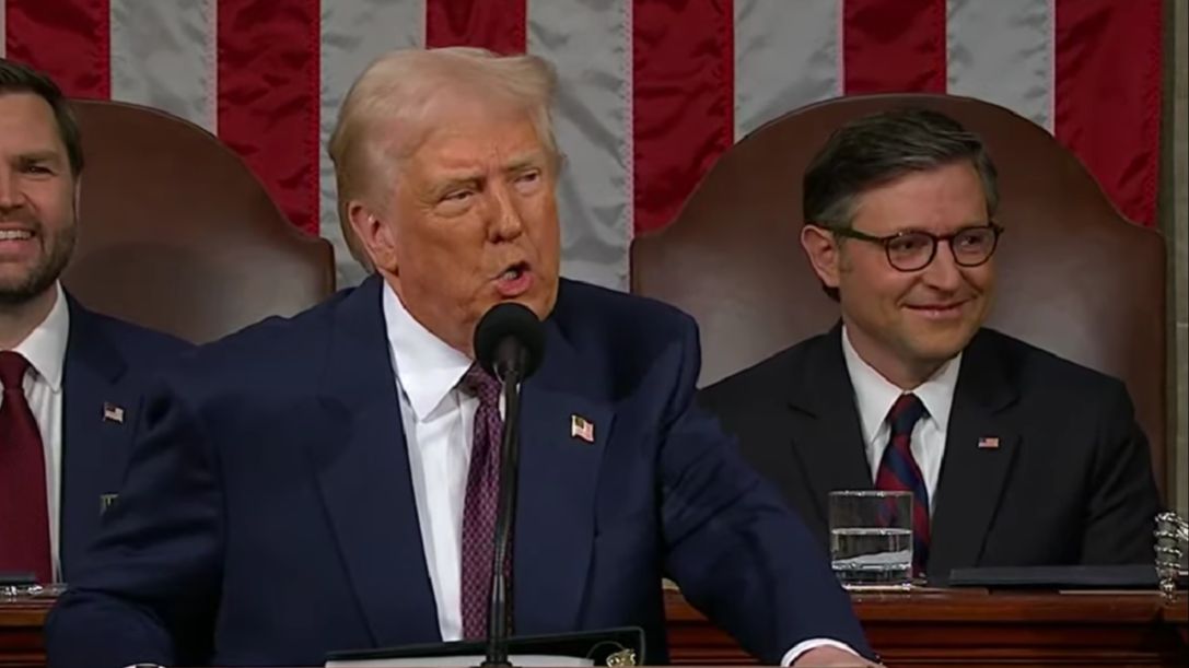 Tramp se obratio u Kongresu: Neumorno radim na okončanju divljačkog sukoba u Ukrajini VIDEO