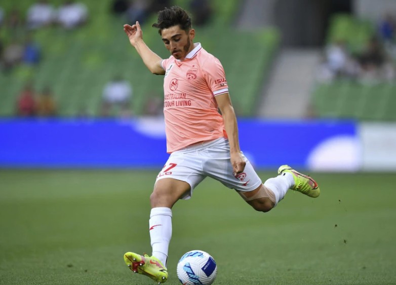 Fudbaler priznao da je homoseksualac: “Veoma smo daleko od toga da budemo prihvaćeni”