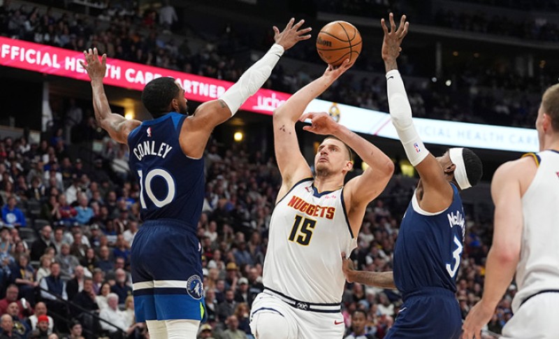 NBA ludilo: Uprkos sjajnoj partiji Nikole Jokića, Denver izgubio od Minesote VIDEO