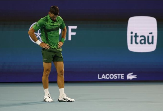 Đoković će sačekati na stotu titulu: Menšiku prvi trofej u karijeri