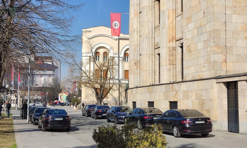 Sastanak o tekstu novog ustava Srpske: Evo ko je sve stigao u Palatu VIDEO